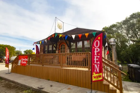 Bungalow keeps shining in the valley